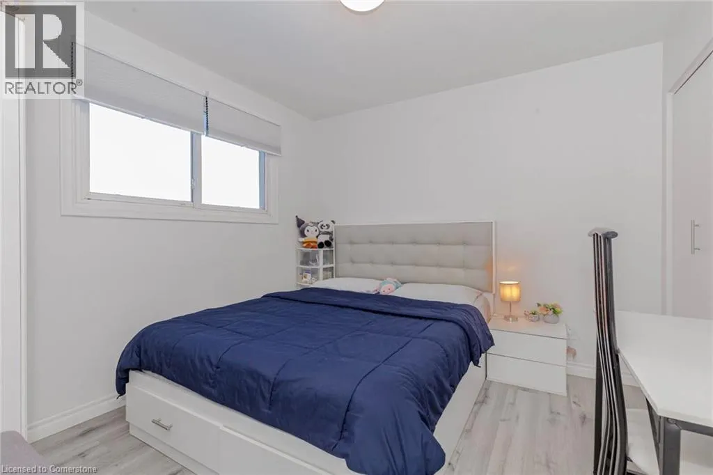 512 GLENDENE Crescent