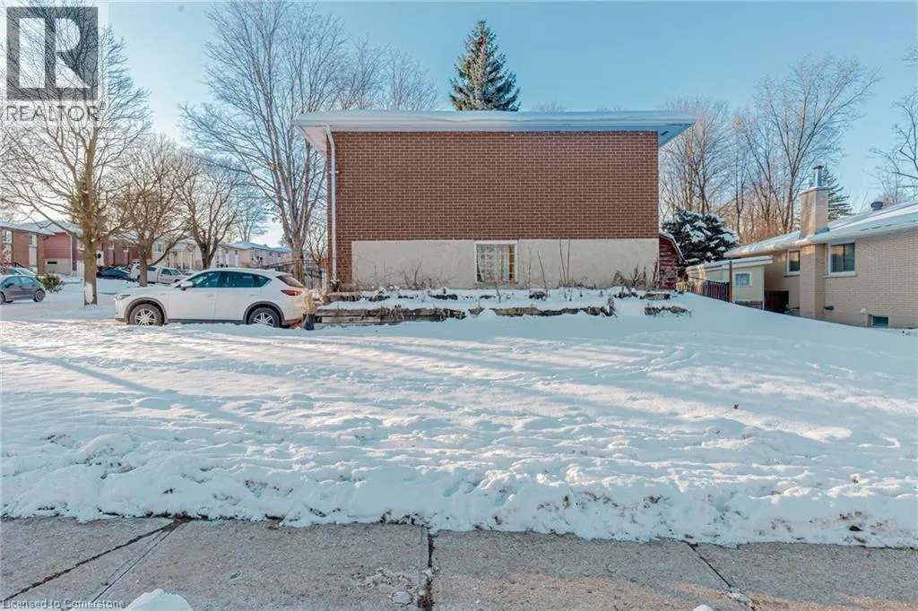 512 GLENDENE Crescent