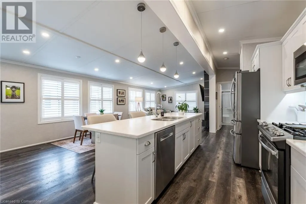4449 MILBUROUGH Line Unit# 8 Poplar, #8 Poplar