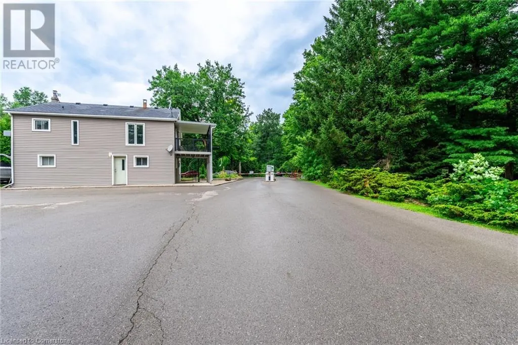 4449 MILBUROUGH Line Unit# 8 Poplar, #8 Poplar