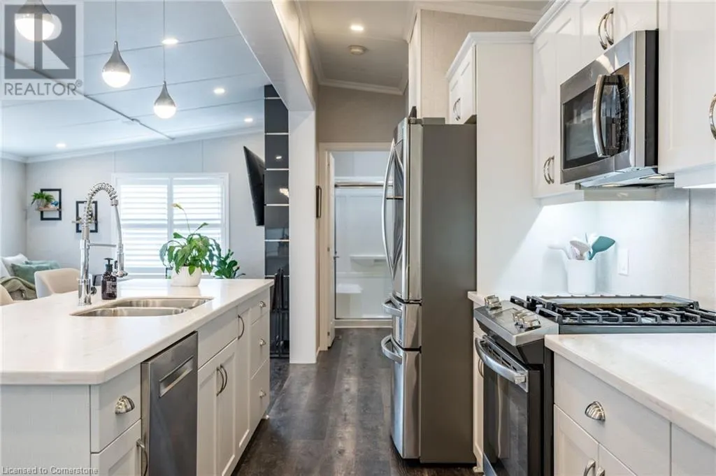 4449 MILBUROUGH Line Unit# 8 Poplar, #8 Poplar