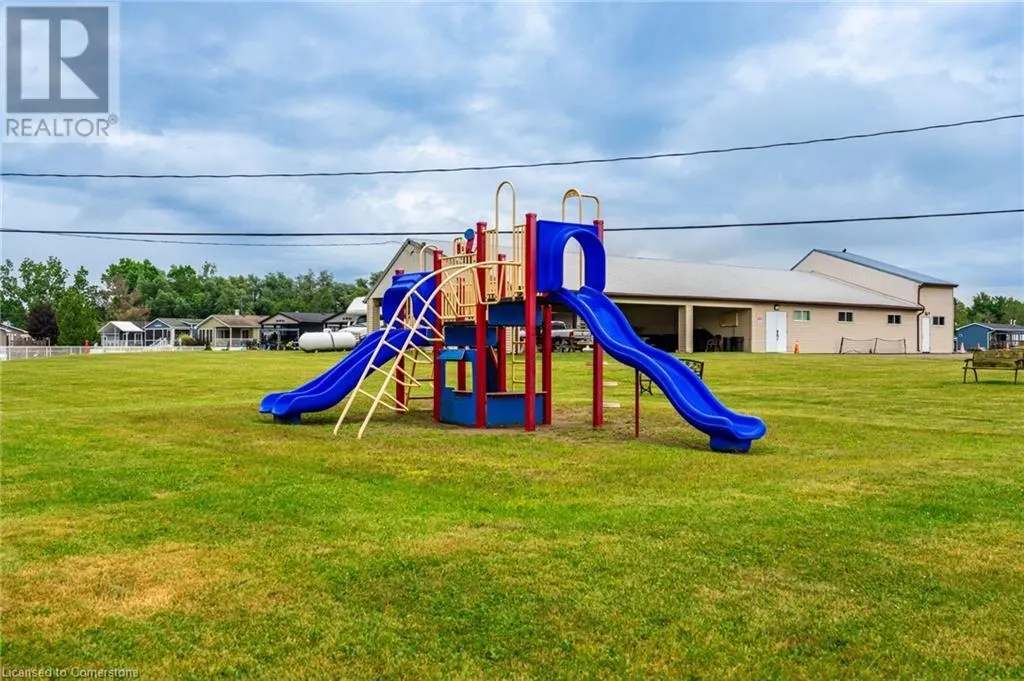 4449 MILBUROUGH Line Unit# 8 Poplar, #8 Poplar