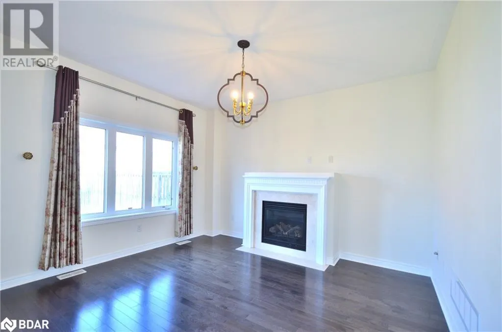 15 FORSYTH Crescent
