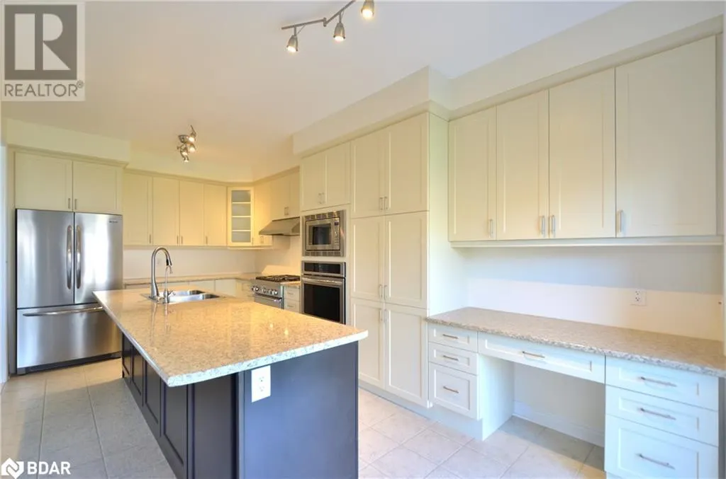 15 FORSYTH Crescent