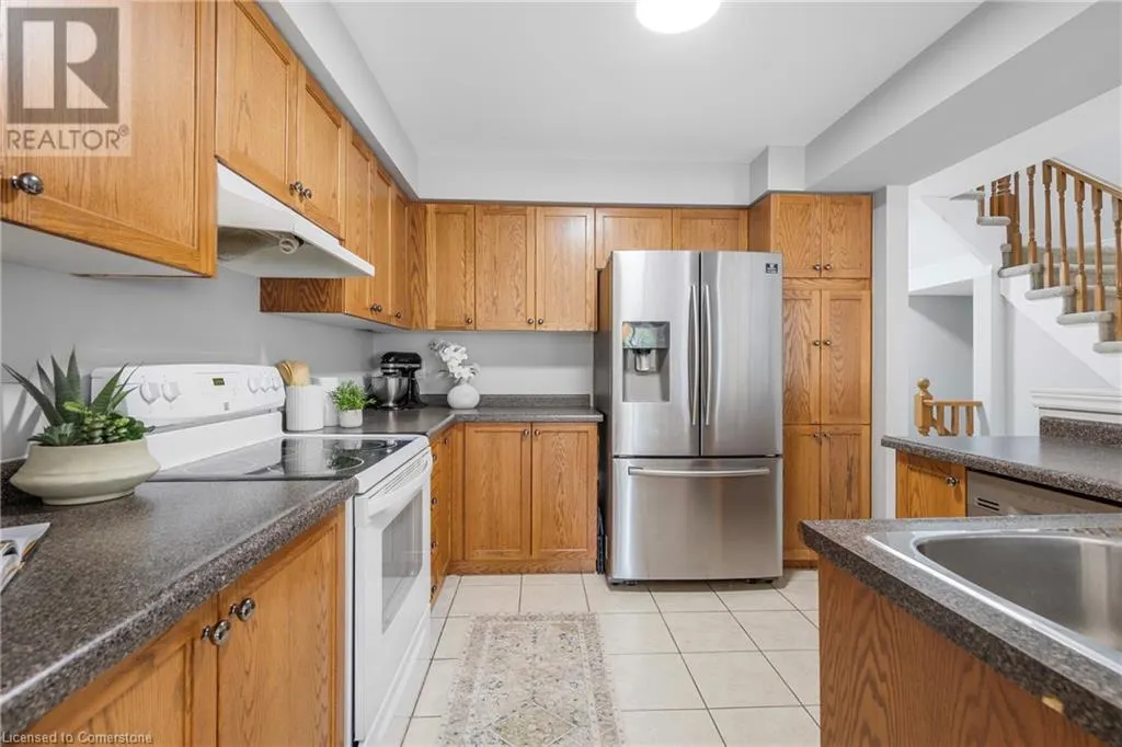 130 ROBERT Street Unit# 32, #32