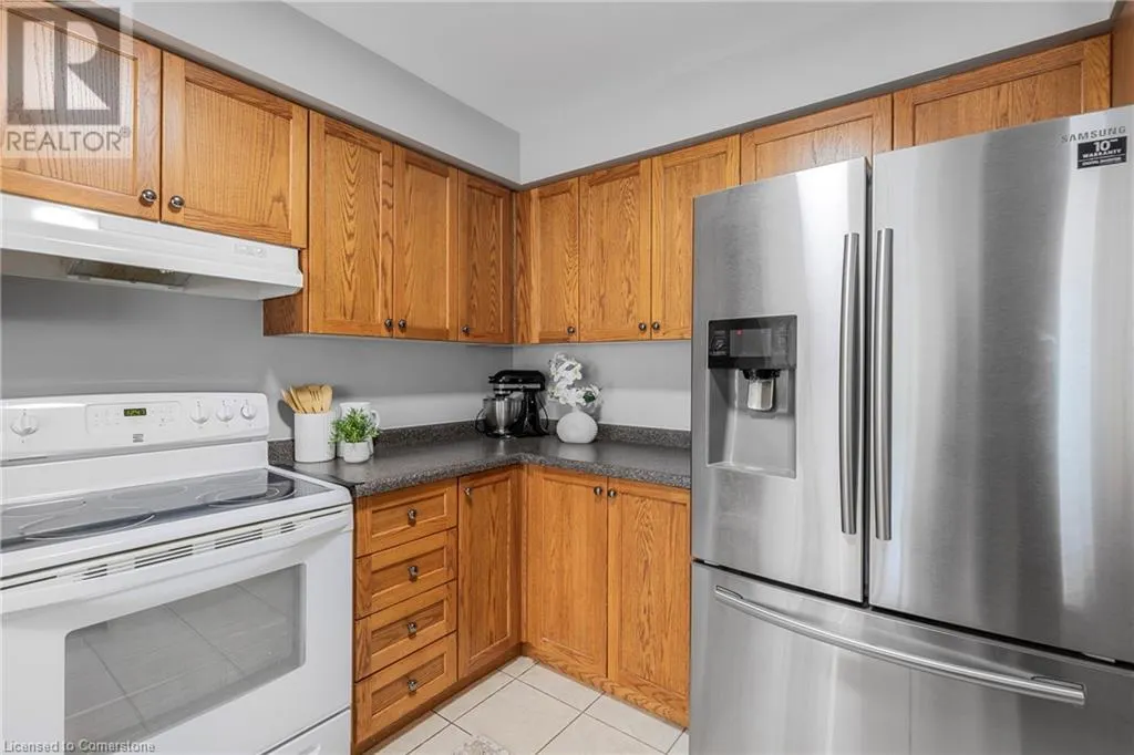 130 ROBERT Street Unit# 32, #32