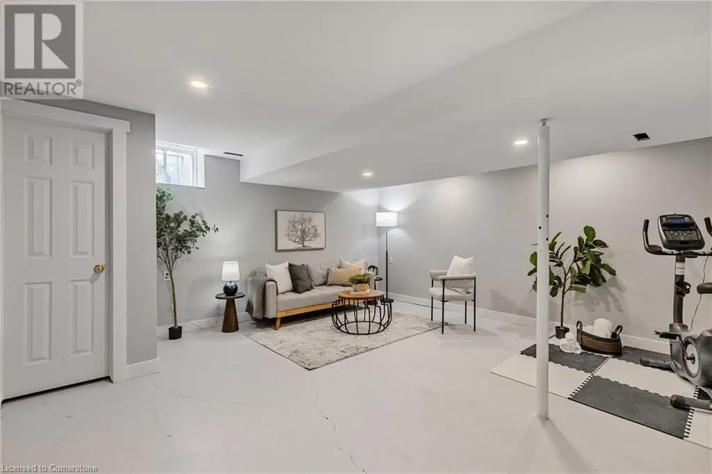 130 ROBERT Street Unit# 32, #32
