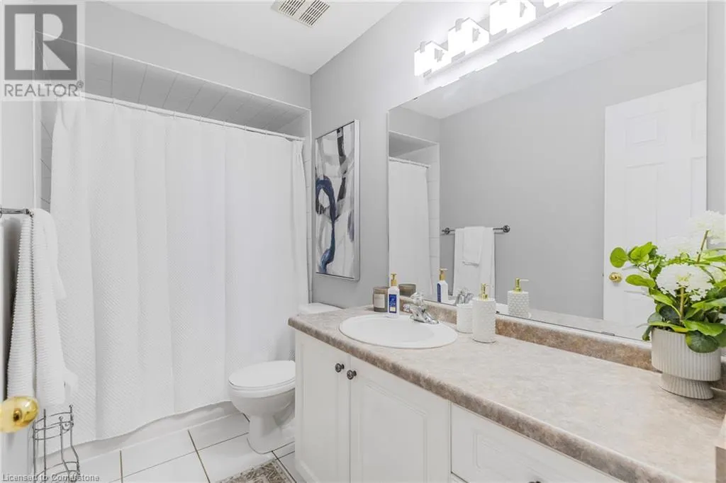 130 ROBERT Street Unit# 32, #32
