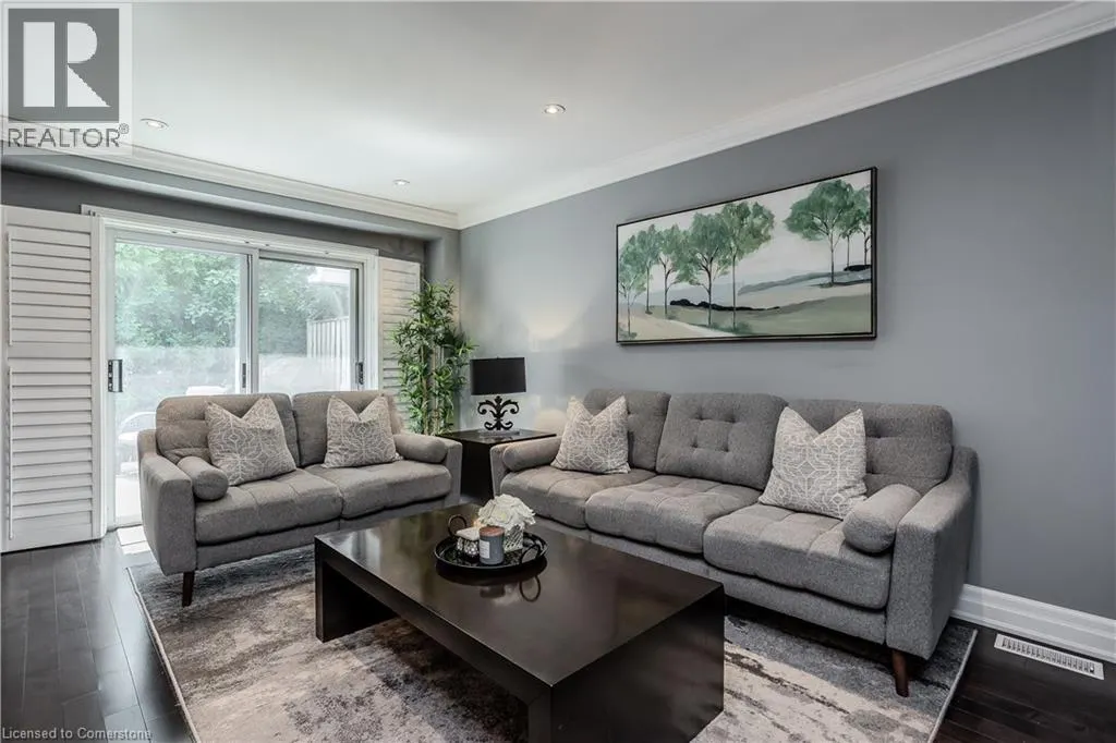 447 WOODVIEW Road Unit# 3, #3