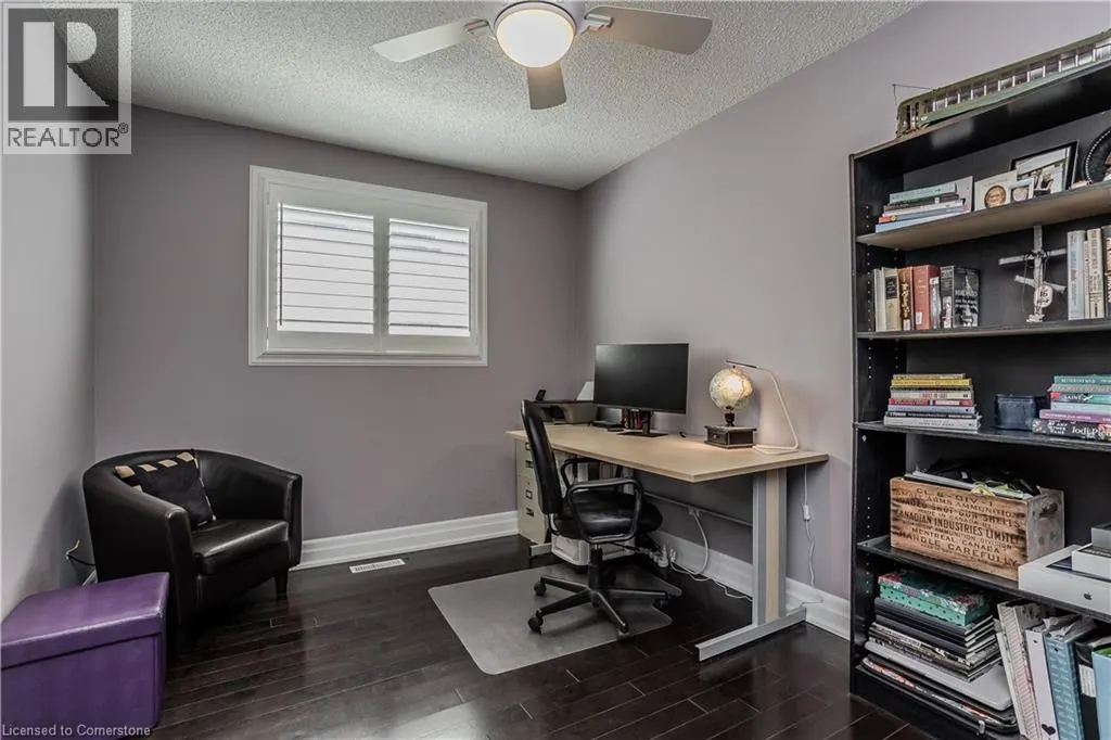 447 WOODVIEW Road Unit# 3, #3