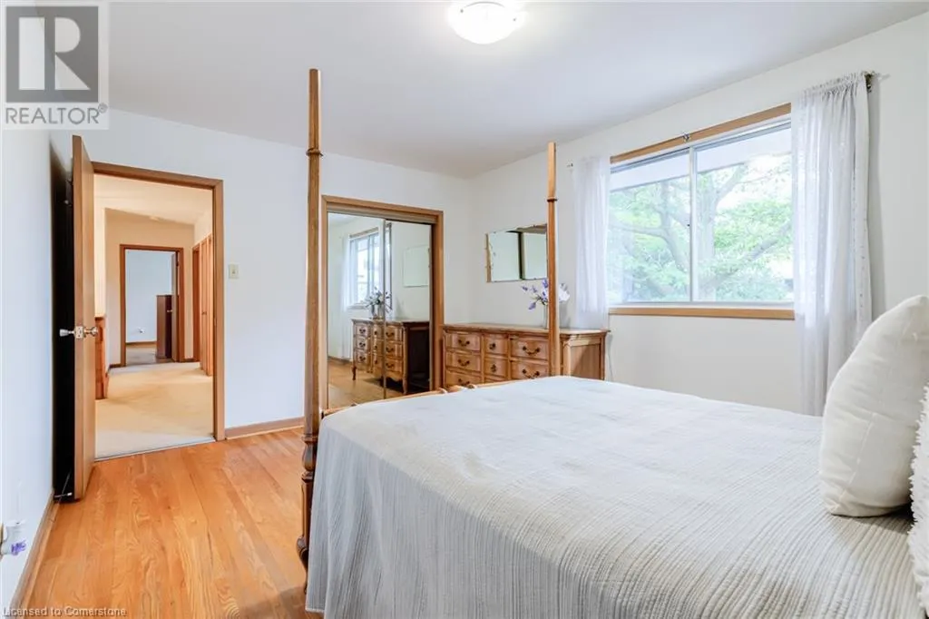 18 BURNT LOG Crescent