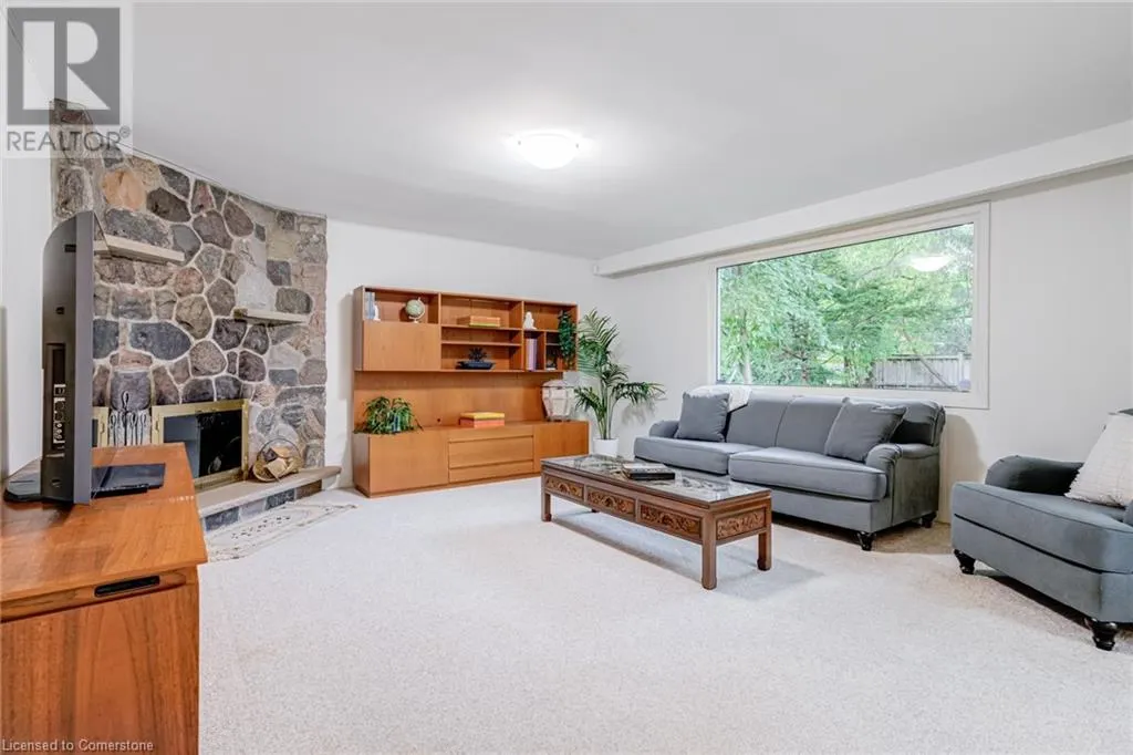18 BURNT LOG Crescent