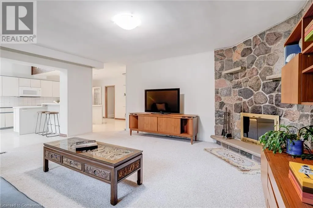 18 BURNT LOG Crescent
