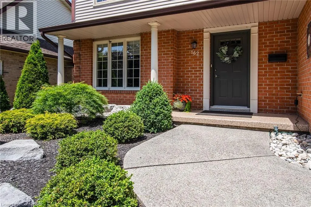 162 AMBLESIDE Court