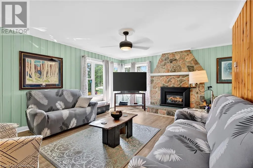 1353 ORCHARD Avenue