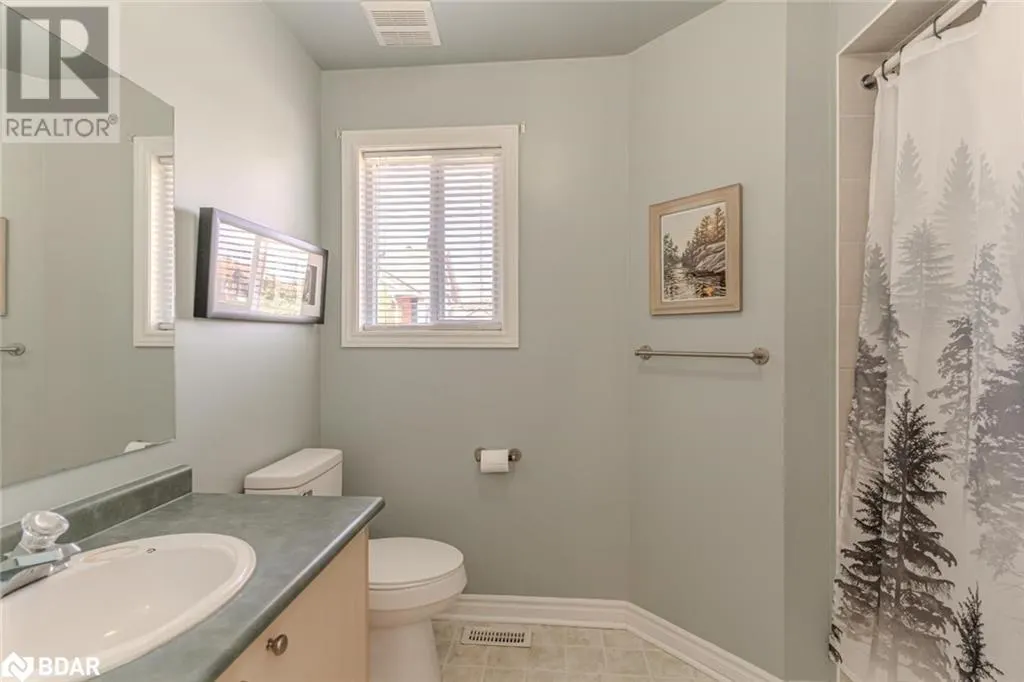 2 NORTHVIEW Crescent