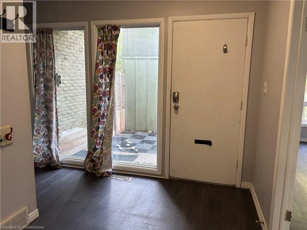 322 SCOTTSDALE DR