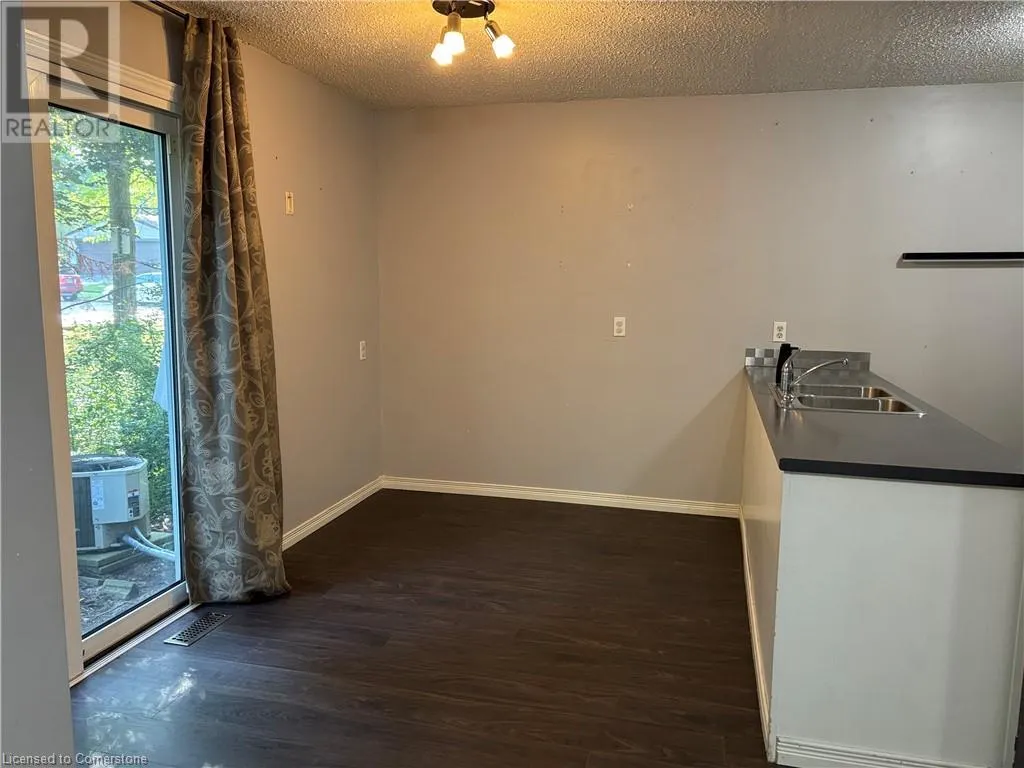 322 SCOTTSDALE DR