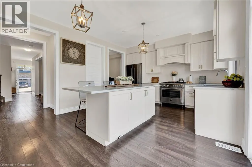210 DOLMAN Street