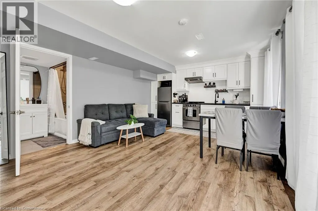 210 DOLMAN Street