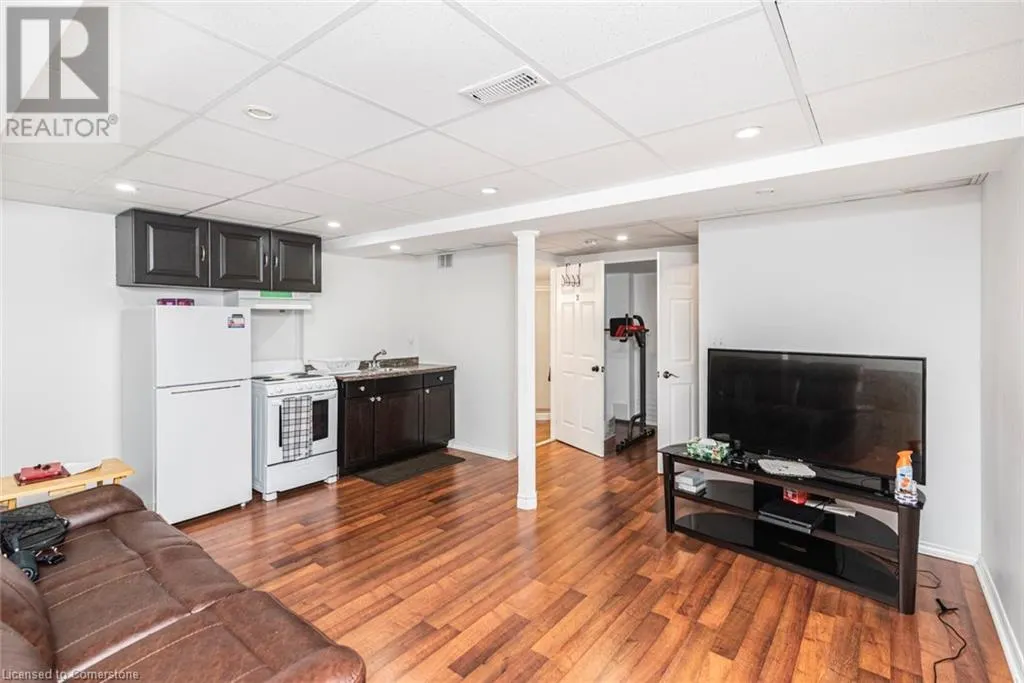 4825 VERDI Street