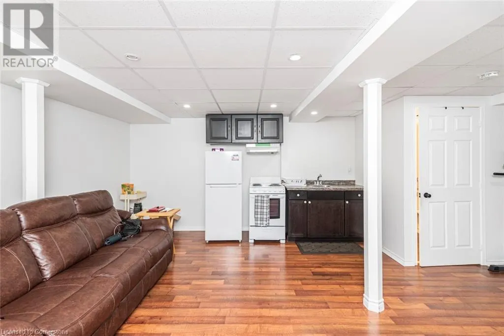 4825 VERDI Street