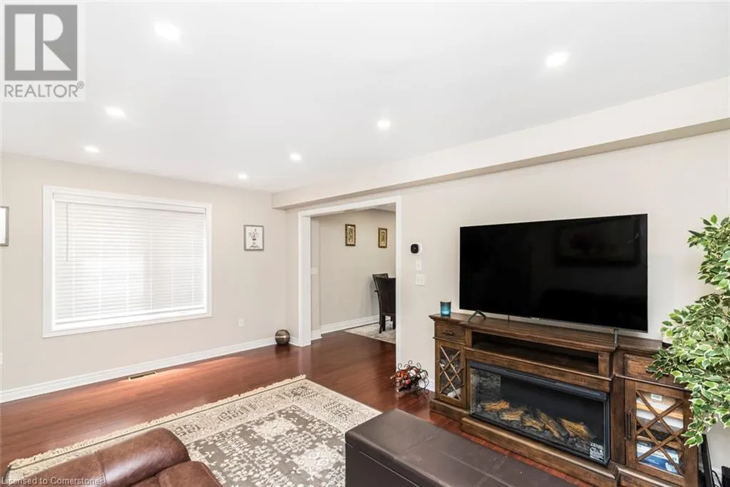 4825 VERDI Street