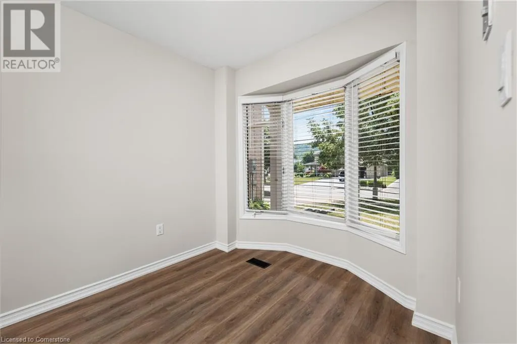 34 MERRITT Crescent