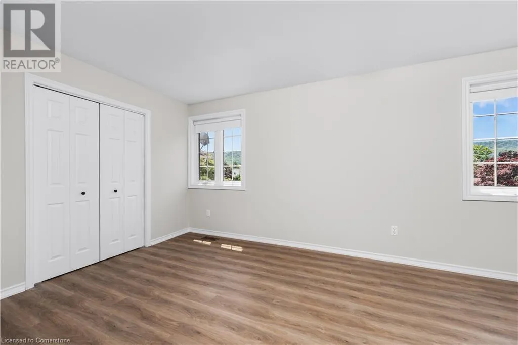 34 MERRITT Crescent