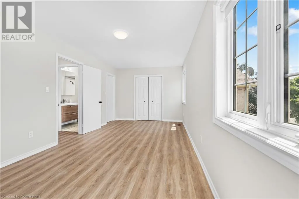 34 MERRITT Crescent