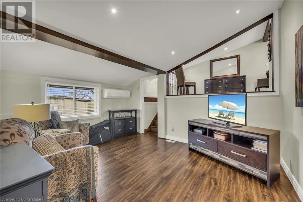 817 LAKESHORE Road