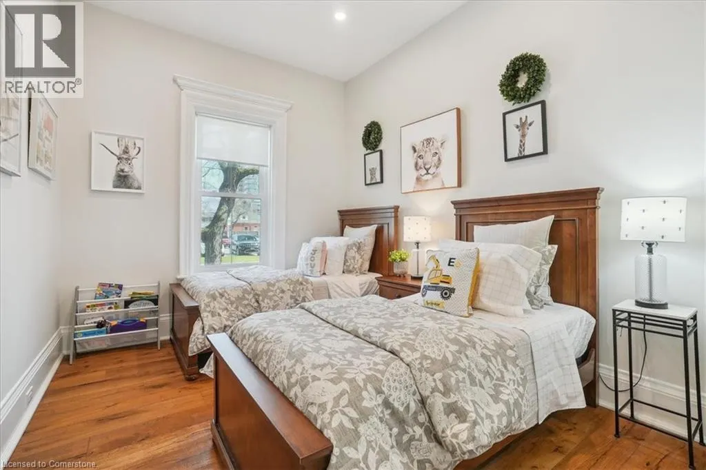 524 LOCUST Street