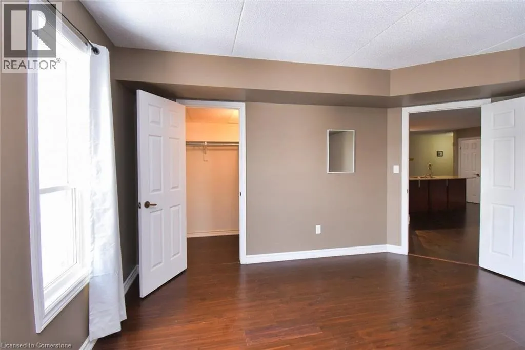 2020 CLEAVER Avenue Unit# 212, #212