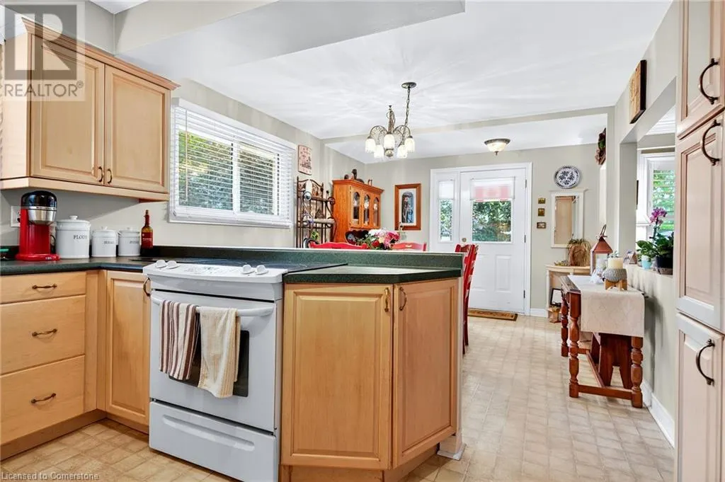 593 BRAEMORE Road