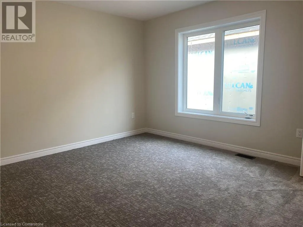 15 VINIFERA Drive Unit# Upper, #Upper