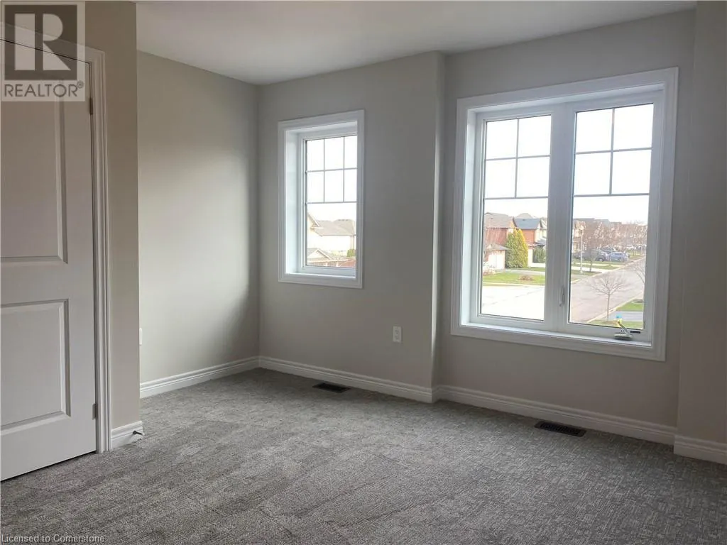 15 VINIFERA Drive Unit# Upper, #Upper