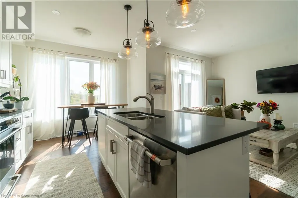 21 LAMB Crescent