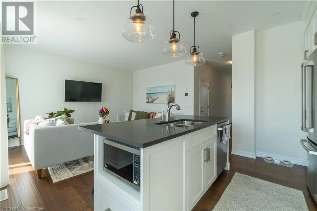 21 LAMB Crescent