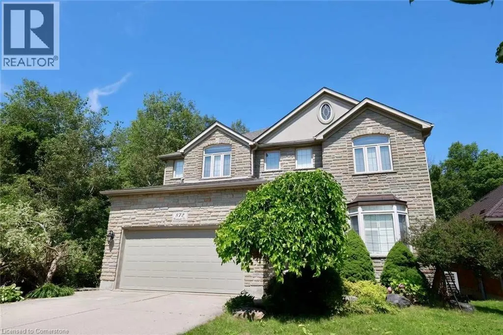 872 CREEKSIDE Drive