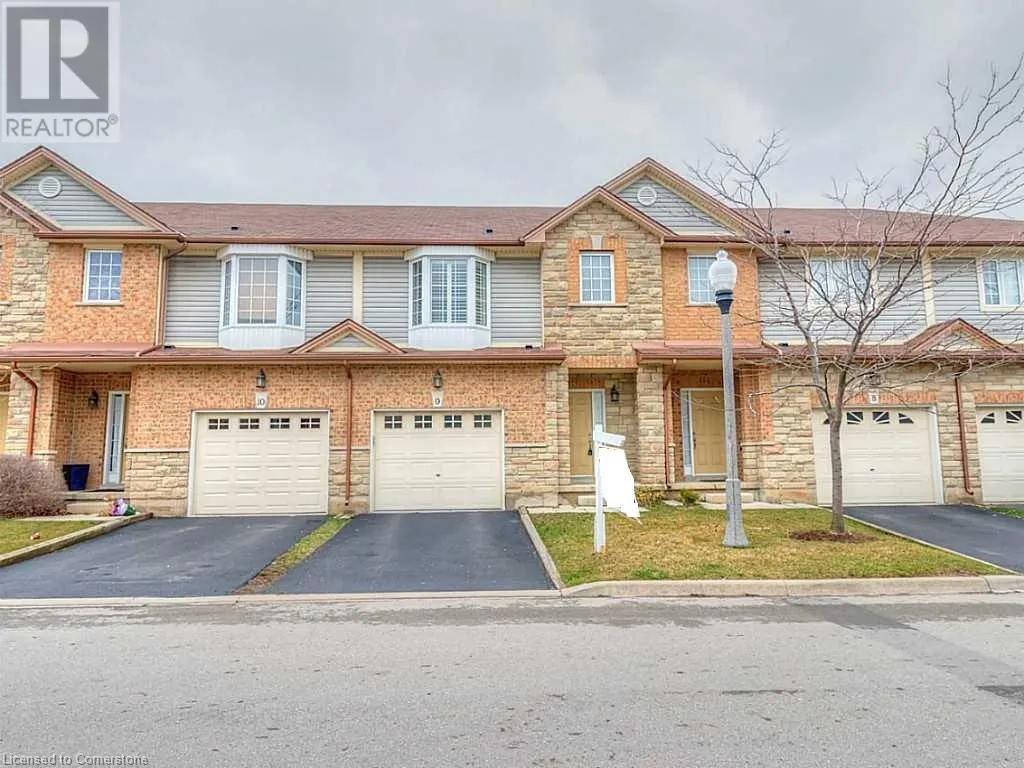 60 CLOVERLEAF Drive Unit# 9, #9