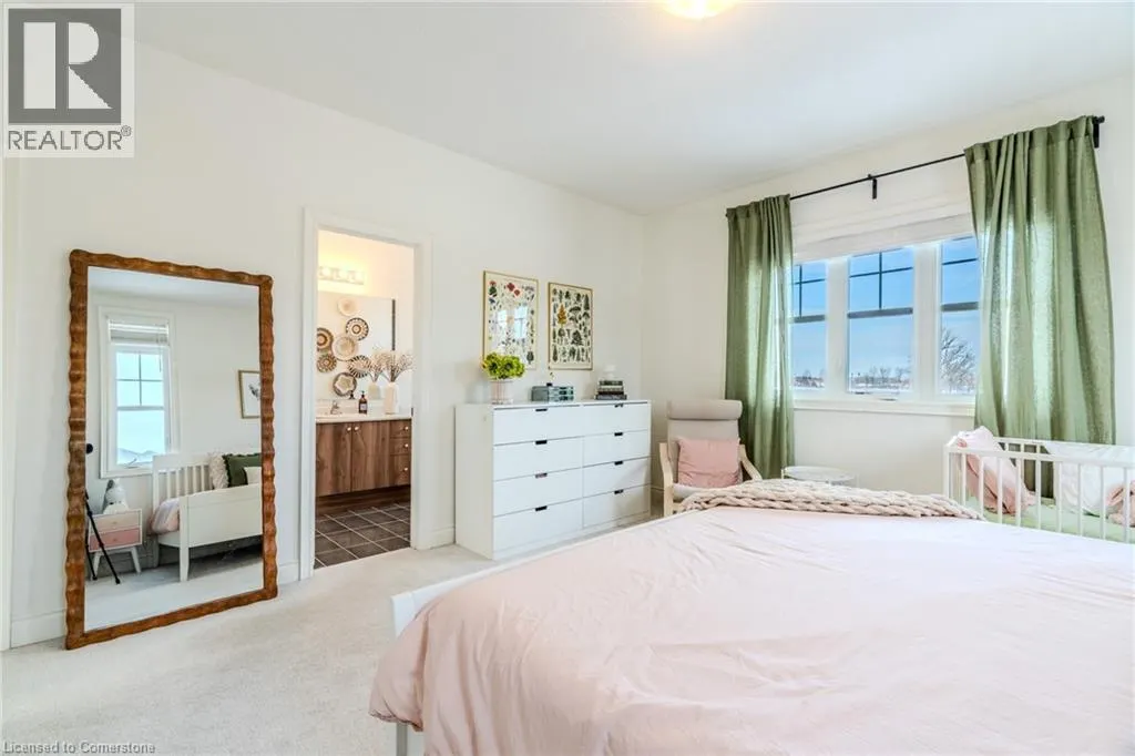 2 HOLCOMB Terrace