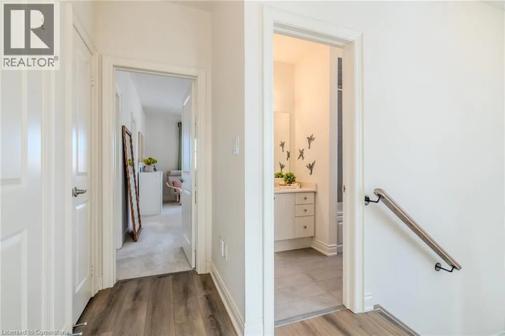 2 HOLCOMB Terrace