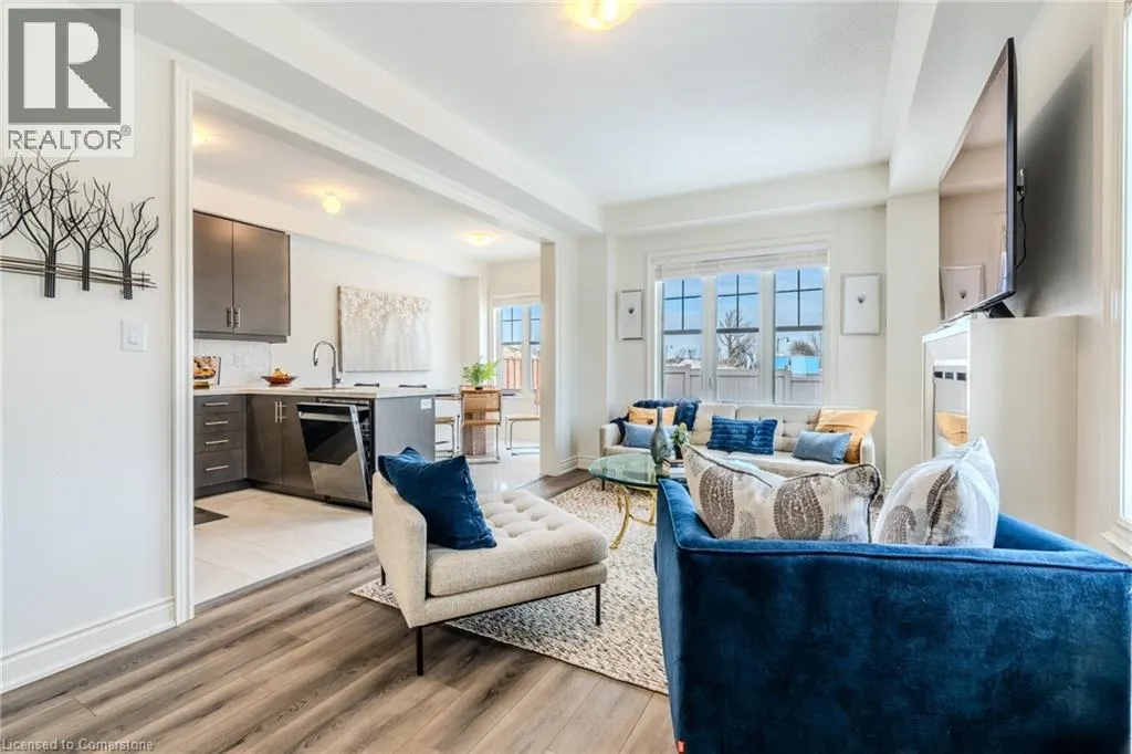 2 HOLCOMB Terrace