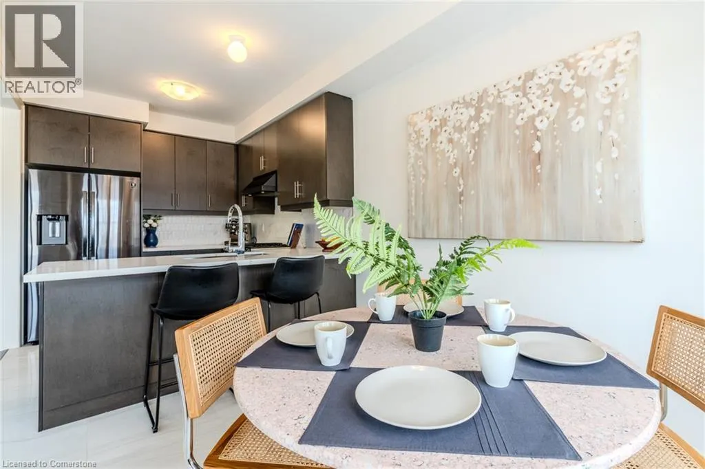 2 HOLCOMB Terrace