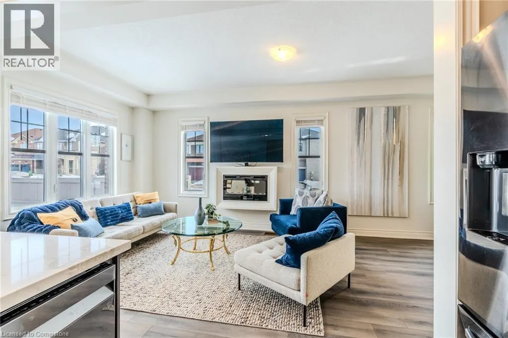 2 HOLCOMB Terrace