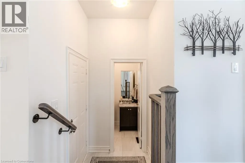 2 HOLCOMB Terrace