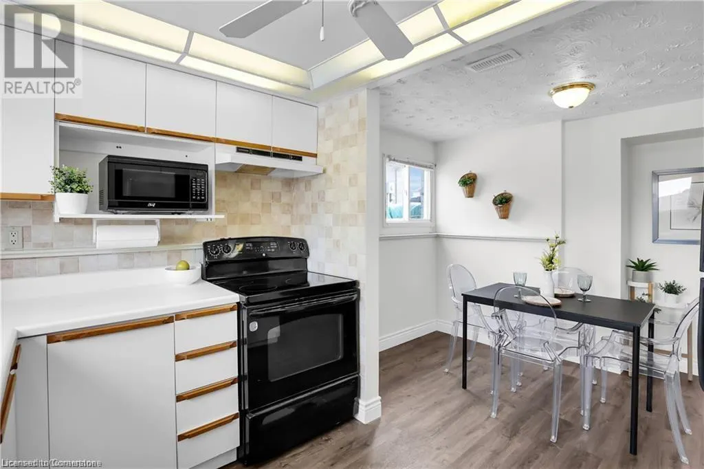 4943 HOMESTEAD Drive