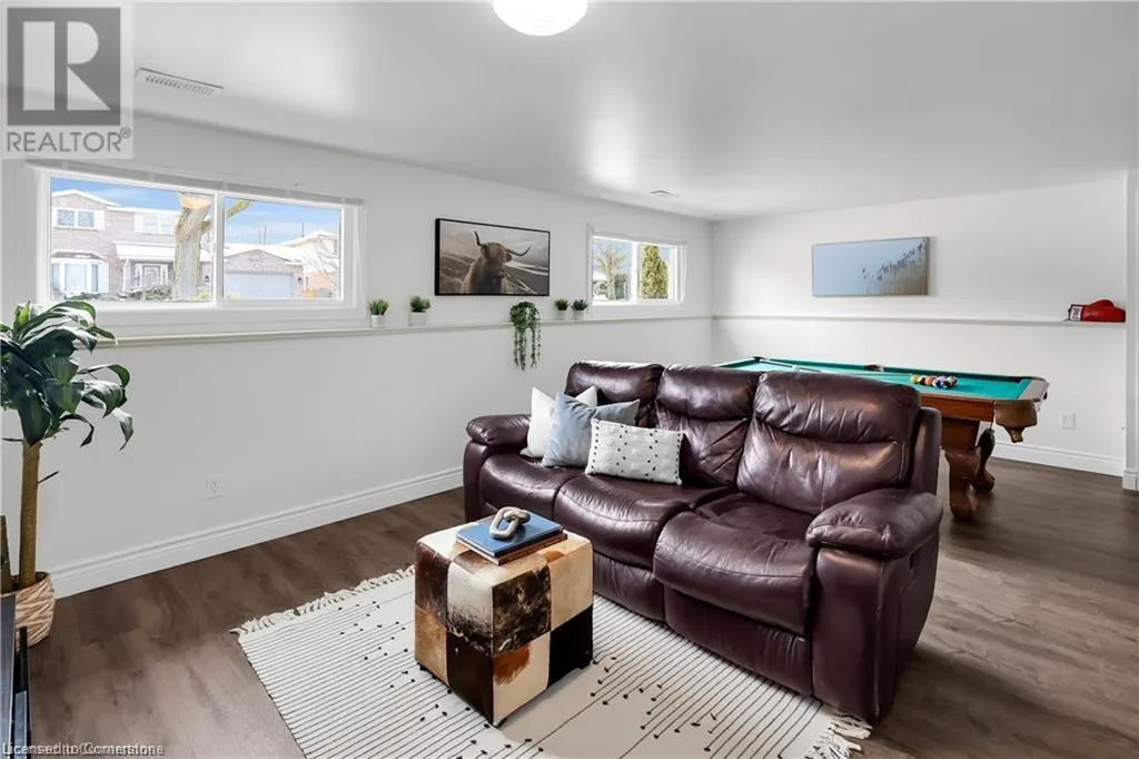 4943 HOMESTEAD Drive