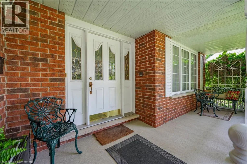 34 GOWINLOCK Court