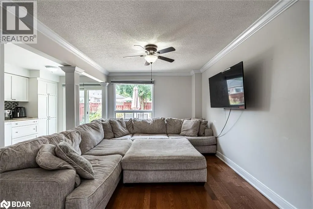 45 WEATHERUP Crescent